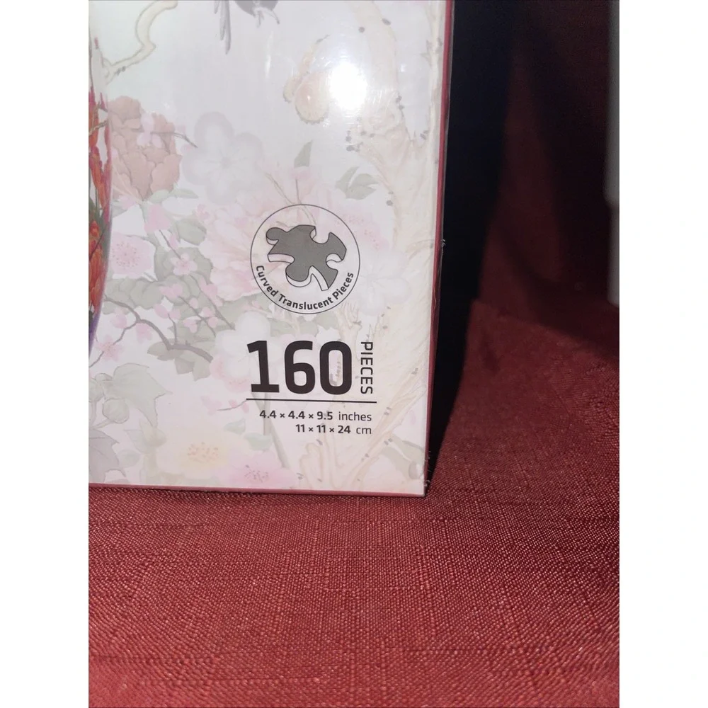 3D Flower Vase‎ Puzzle – Unique Curved Plastic Vase Made from 160 Pieces S1035